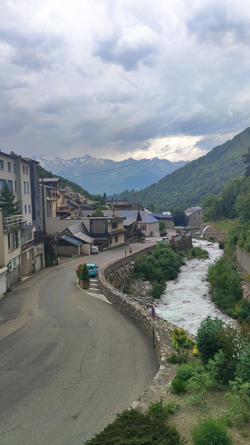 Mountains around Ardiden