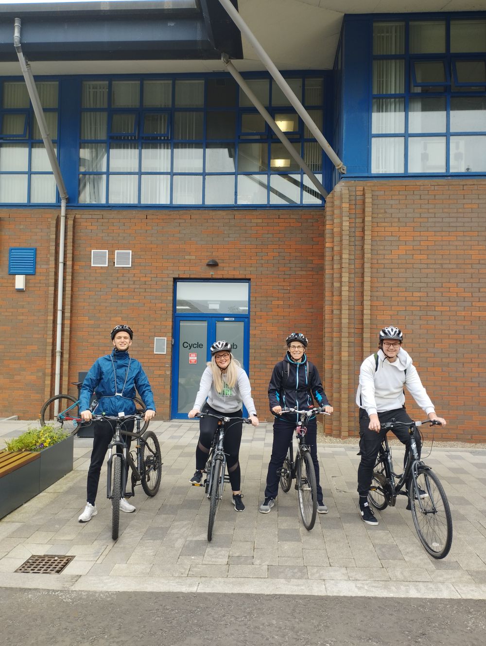 Relaxing Cycling with UU staff/students
